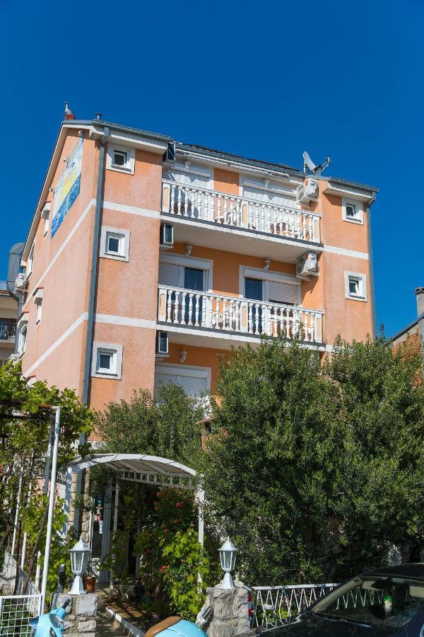 Guest House Berto Crikvenica Kültér fotó