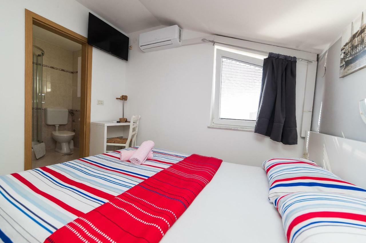 Guest House Berto Crikvenica Kültér fotó