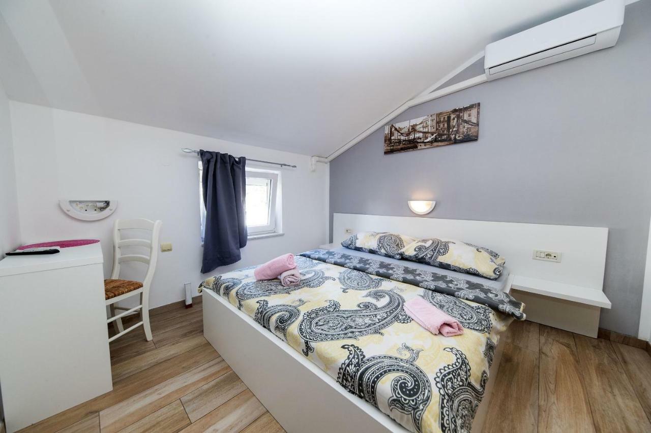 Guest House Berto Crikvenica Kültér fotó